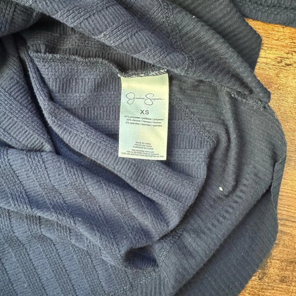 Jessica Simpson navy textured top - Picture 5 of 5